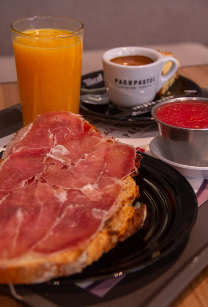 pasteleria la plaza desayunos 1